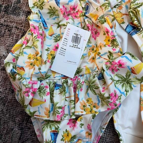 Bundle of Old Navy Mommy and Me Bathing Suits NWT🩱👙 - Picture 2 of 3